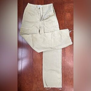 Zara cargo pants in olive